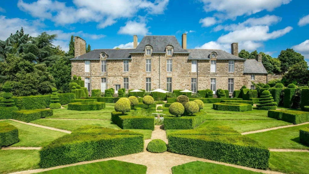 Esprit de France ouvre trois itinéraires patrimoine, de la Normandie à la Provence (dès 787 €)