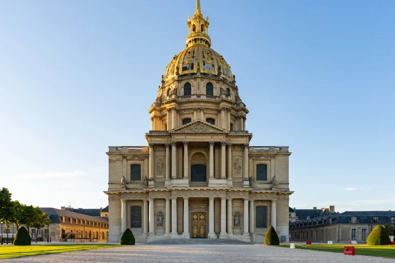 Le dôme des Invalides, visible depuis l'hôtel particulier de la rue de Bourgogne