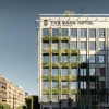 La façade de l’hôtel The Bank, avenue du Port à Valence, avec son jardin vertical