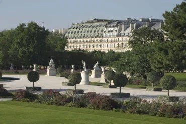 La façade du Meurice face au jardin des Tuileries