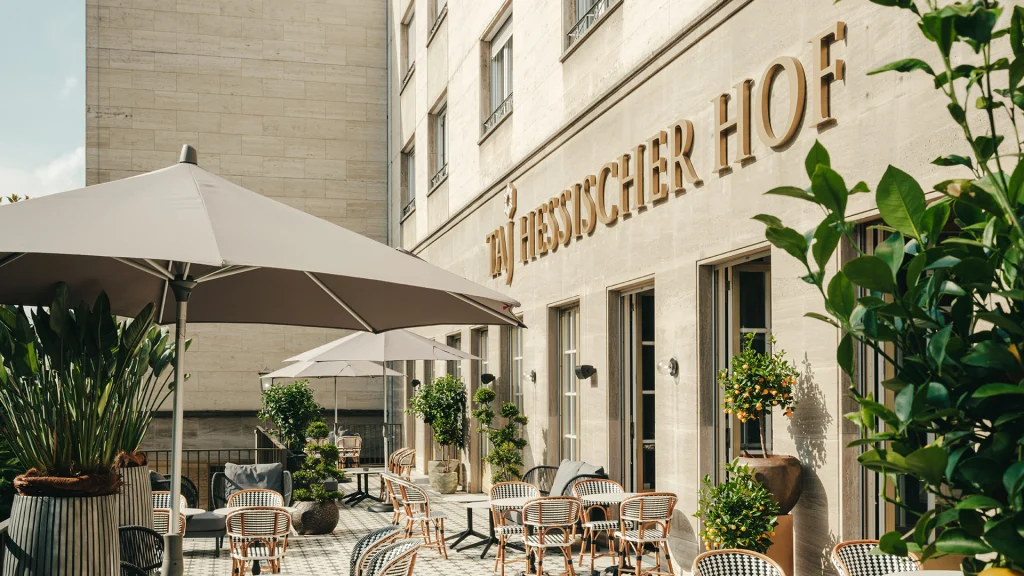 L&rsquo;hôtel Taj Hessischer Hof, premier Taj d&rsquo;Europe continentale, inauguré à Francfort : 126 clés et le retour du Jimmy&rsquo;s Bar
