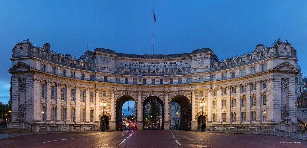 The Admiral’s Mess: Inception Group abre un bar de 60 plazas en el Waldorf Astoria London Admiralty Arch