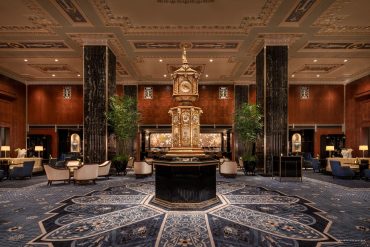 Peacock Alley et son horloge, le hall du Waldorf Astoria New York