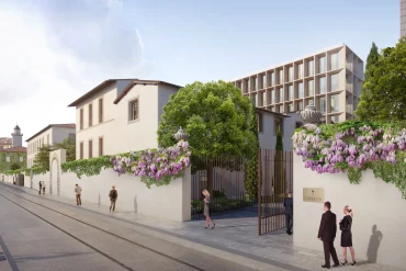 Rendu de l'entrée de Capella Florence : un mur couvert de glycines, une grille en fer forgé et le nouveau bâtiment en retrait