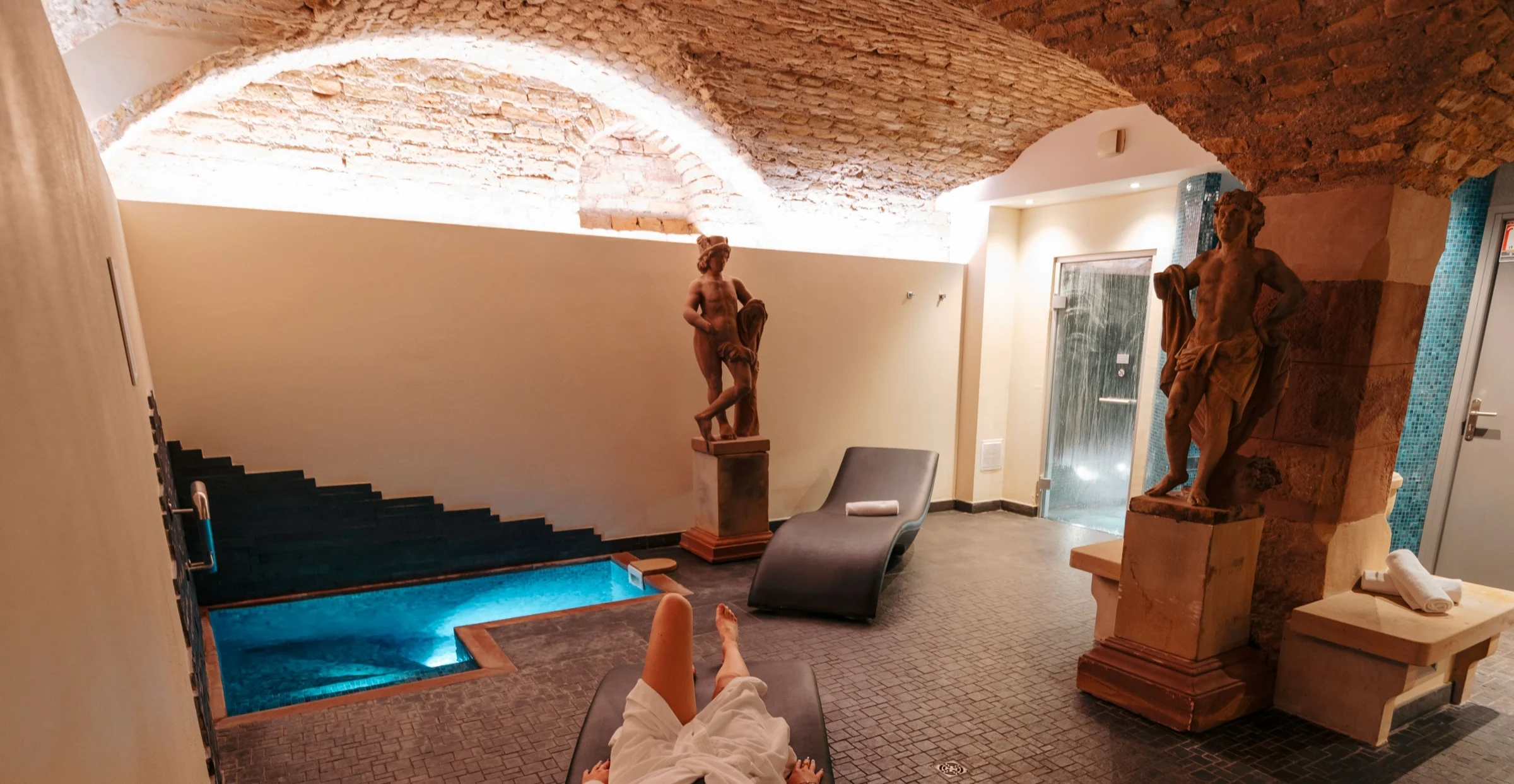 Le spa sous les voûtes de l'Hôtel Le Bouclier d'Or à Strasbourg