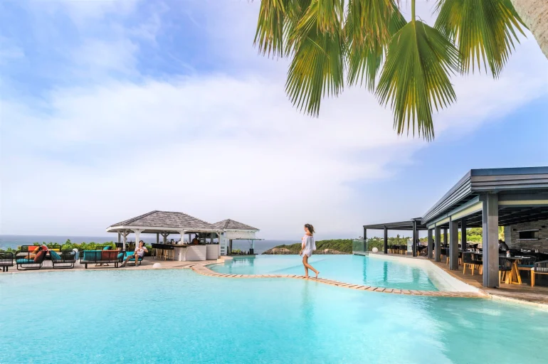 L’hôtel La Toubana, seul cinq-étoiles de Guadeloupe : trois générations face à la mer, à Sainte-Anne