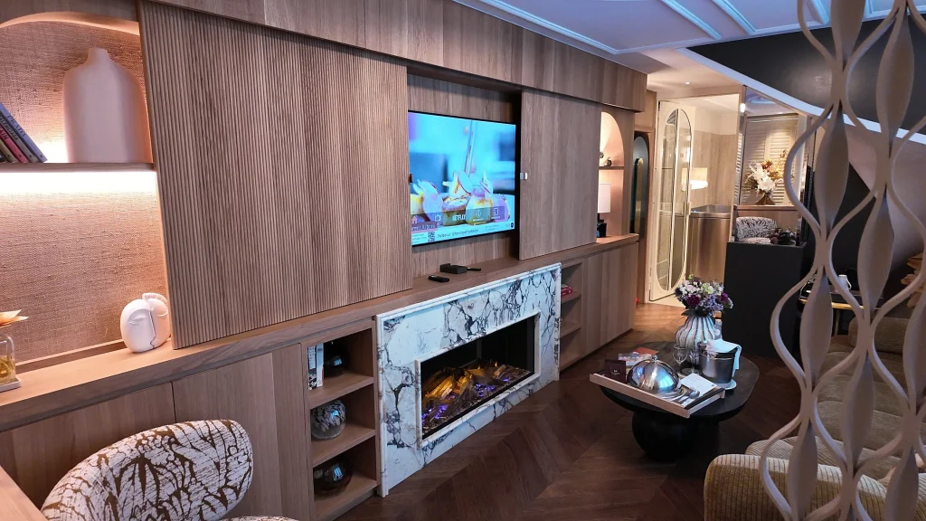 On a testé la Suite Signature de l&rsquo;hôtel Royal Madeleine, à Paris : notre avis complet, jacuzzi et sauna privés