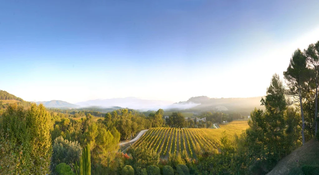 Herbstferien 2026: die 12 besten Hotels in Frankreich, für Familien oder zu zweit