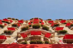 O Diabo Veste Prada · Plaza Athénée e Palazzo Parigi