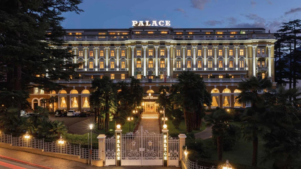 The Palace Merano turns 120 in South Tyrol with the painter who rebuilt her life there, and keeps her canvas