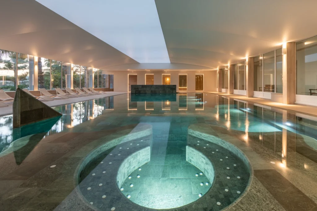 The Palasiet hotel-clinic in Benicàssim, near Valencia: longevity, Mediterranean style