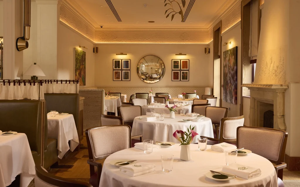 La finca Stoke Park abre The Penn, la mesa del chef con dos estrellas Tom Sellers, al oeste de Londres