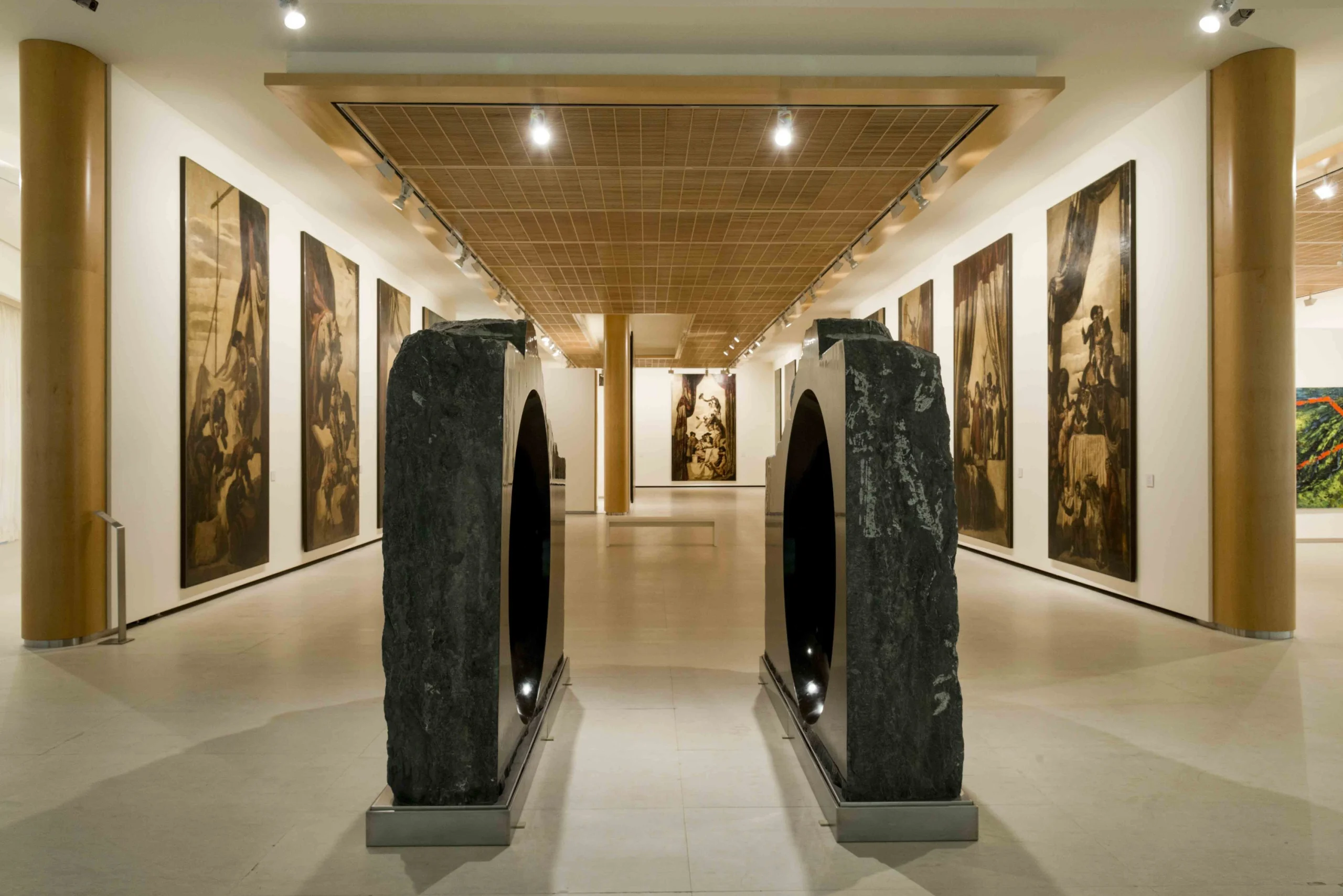 Les toiles de Josep Maria Sert peintes pour le Waldorf Astoria New York, exposées à la Sala de Arte Santander de Boadilla del Monte
